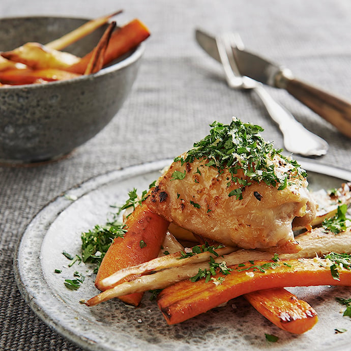 Sprød urtekylling med rodfrugter og gremolata